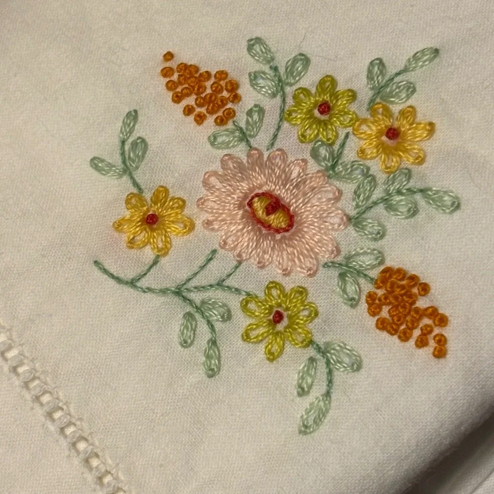 Pillowcase Set White Vintage Floral Hand Embroidered Hemstitch Cottagecore 2pc